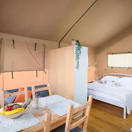 Krk Glamping 5* Brusici