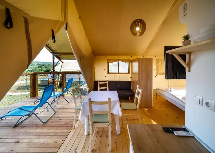 Krk Glamping Lüks kamp alanı Brusici